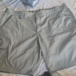 Brahma Tan Cargo Shorts Versatile Summer Essential